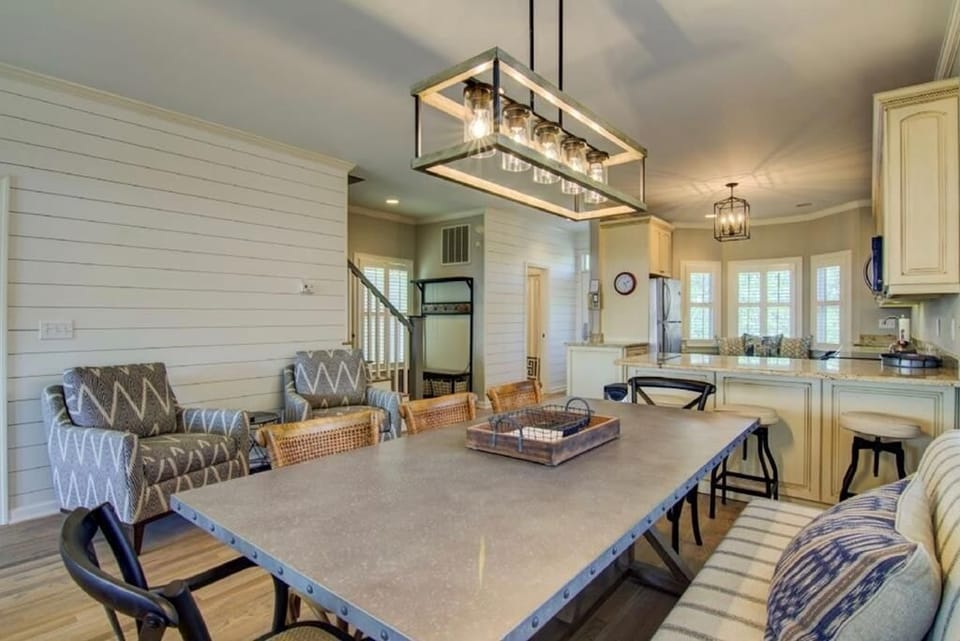 Dining Room at 26 Ocean Point
