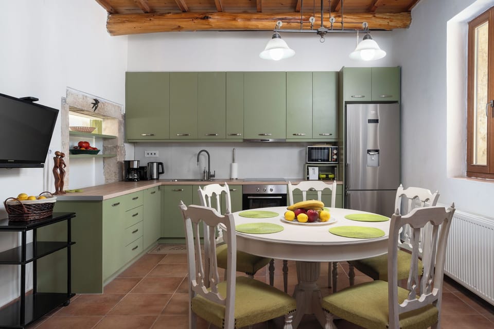Deluxe Villa, Pool View | Private kitchen | Electric kettle