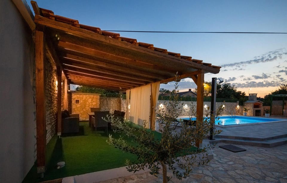 pool