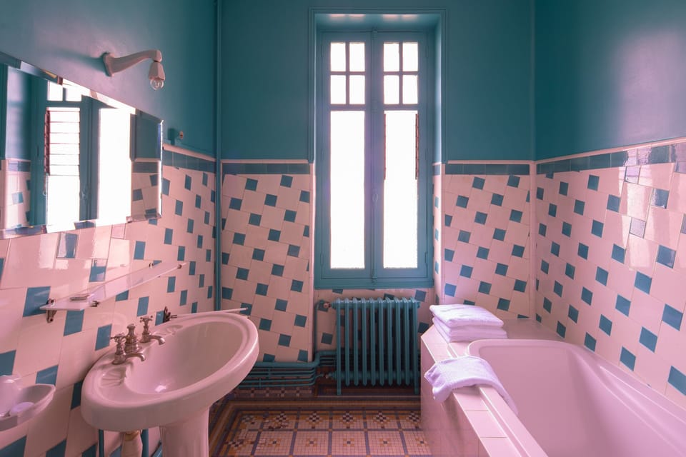 Superior Double or Twin Room, Garden View | Bathroom