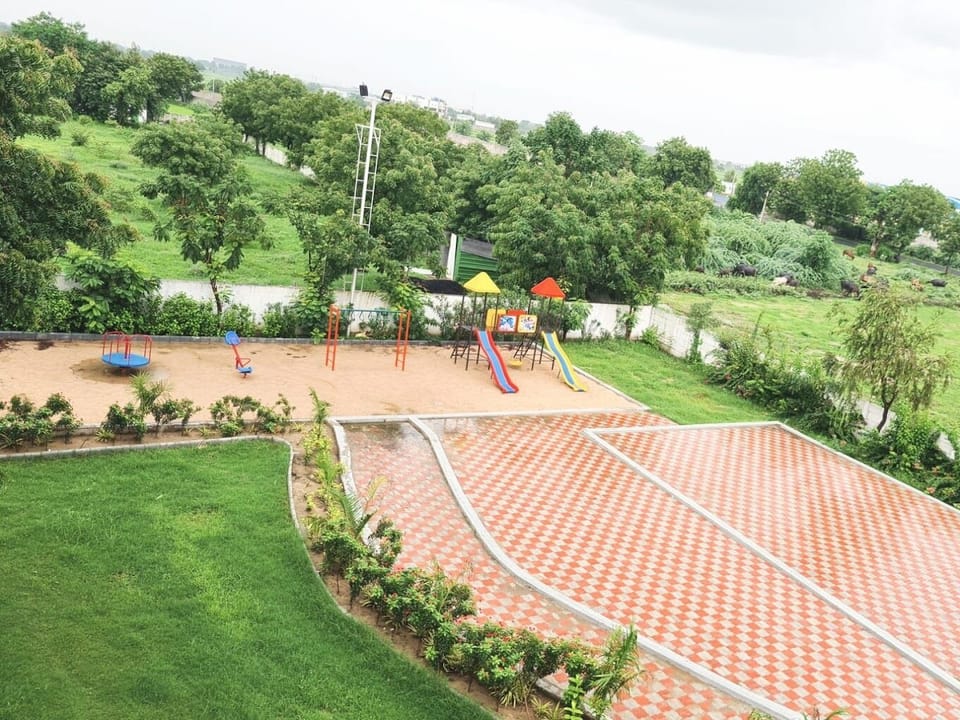 Children's play area - outdoor