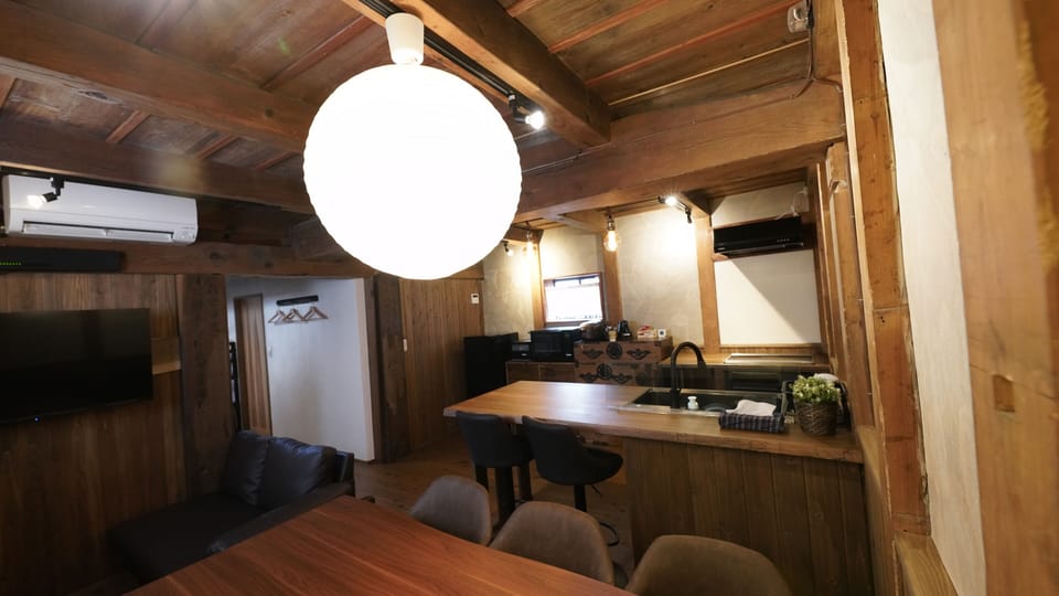 Comfort House, 1 Bedroom, Non Smoking | Private kitchen | Fridge, microwave, stovetop, electric kettle