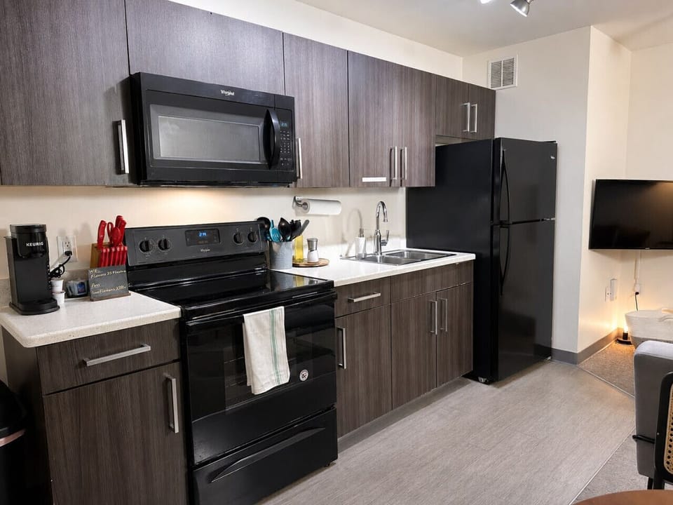 Fully equipped kitchen with everything you need to cook your favorite meals
