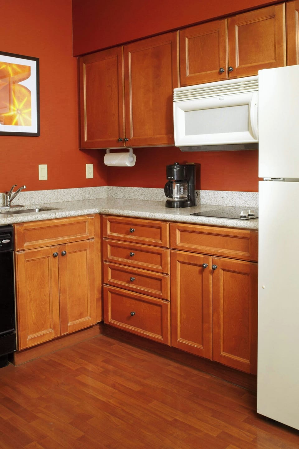 Full-size fridge, microwave, stovetop, dishwasher
