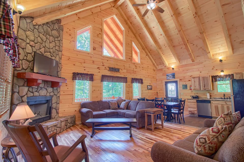 Great Room, from Front Entrance, Timberwolf Retreat