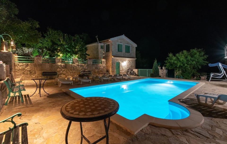pool