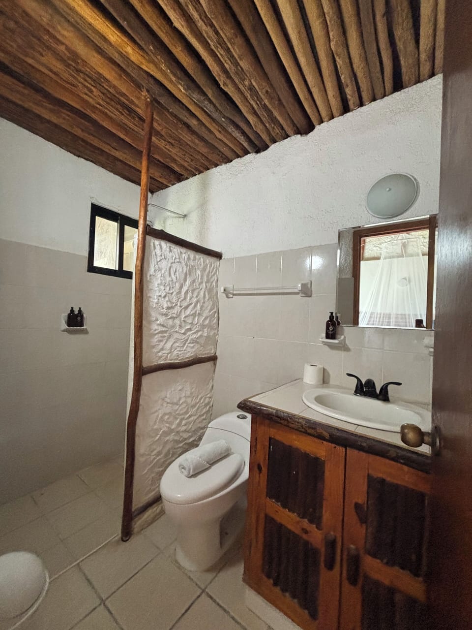 Superior Room | Bathroom | Shower, hair dryer, towels, soap