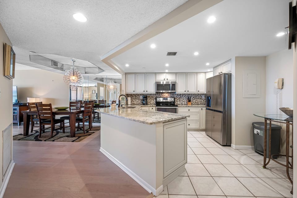 Spacious Open-Concept Kitchen