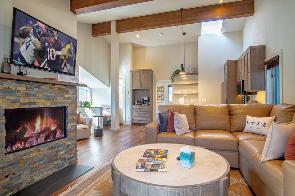 Cozy Fireplace while watching TV