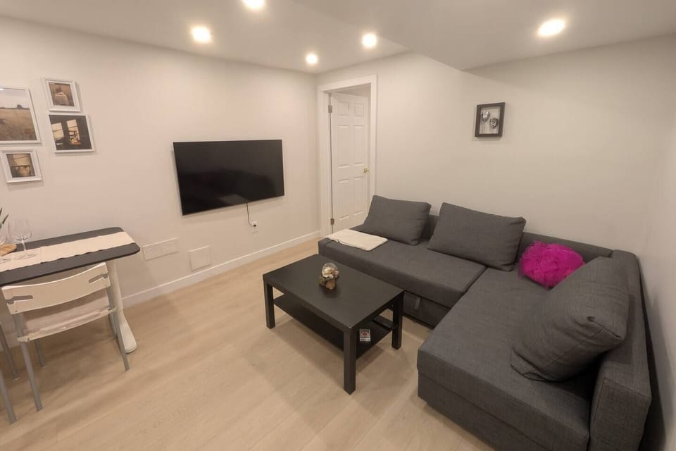 211b0a8c 1727 4acc 874e 56c8a7e576fc