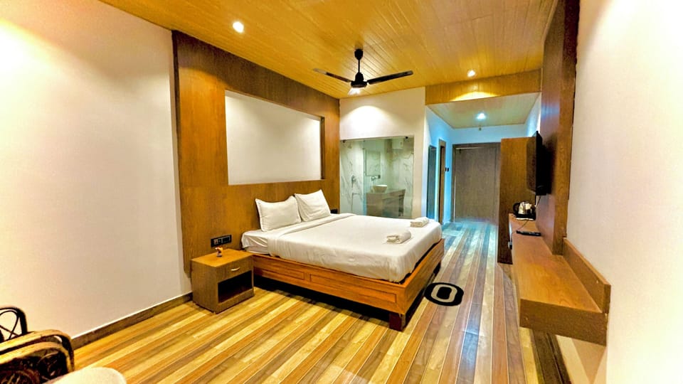 Premium bedding, down comforters, pillowtop beds