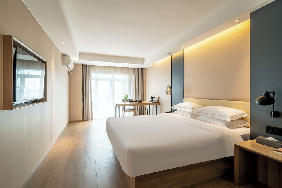 Superior Single Room, City View | Premium bedding, down comforters, memory foam beds, desk