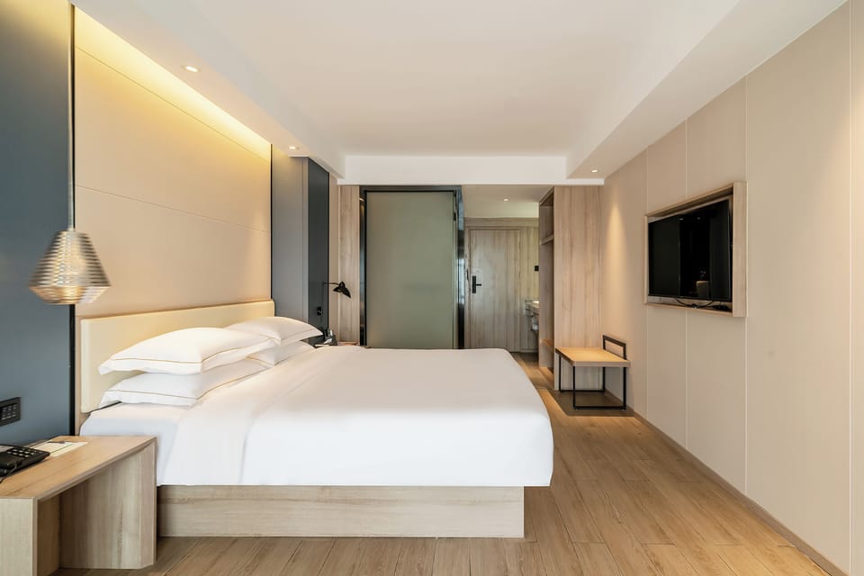 Superior Single Room, City View | Premium bedding, down comforters, memory foam beds, desk