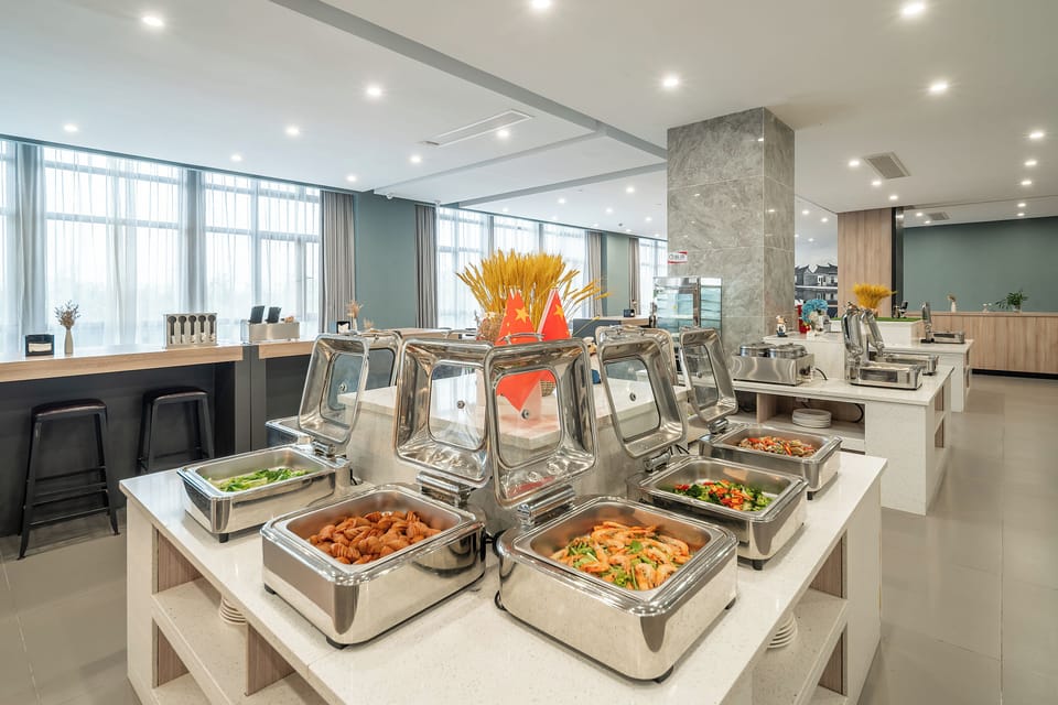 Free daily self-serve breakfast