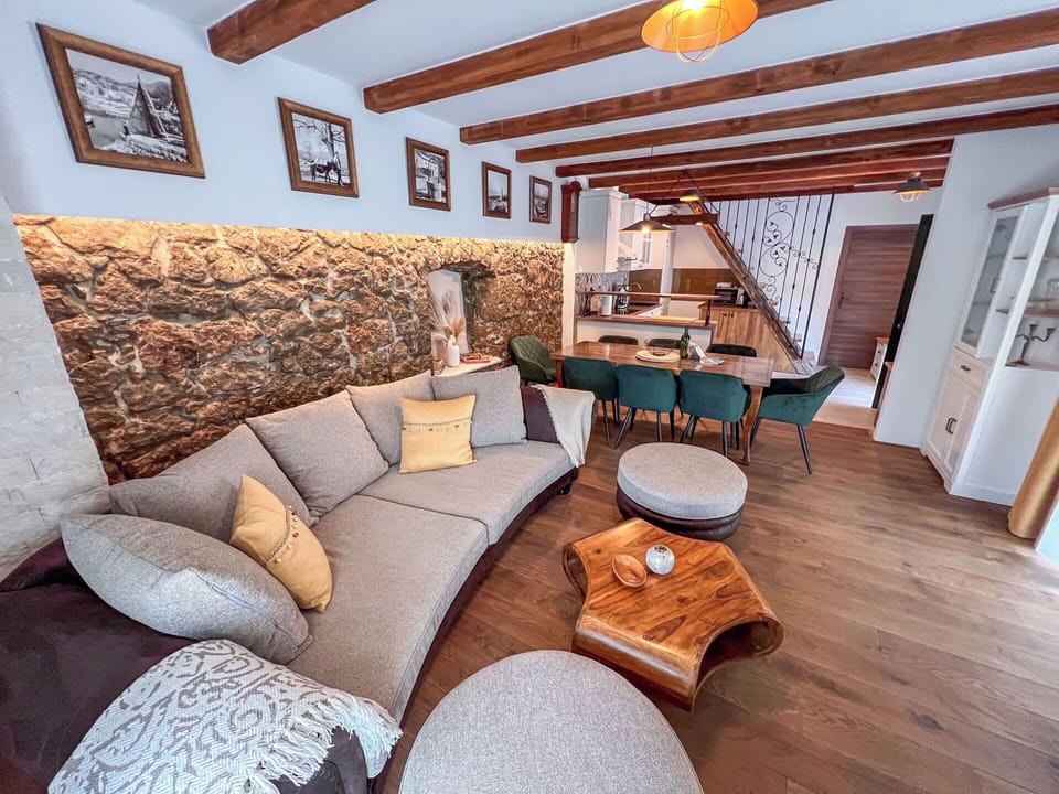 Furniture, Interior Design, Wood, Flooring, Couch, Floor, Living Room, Home, Lighting, Room