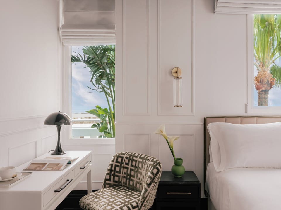 Nest Room | Minibar, WiFi (free), bed sheets