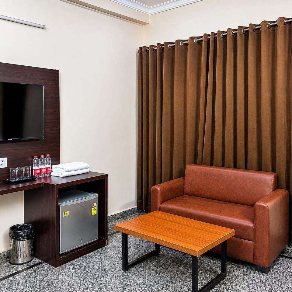 Superior Double or Twin Room, Balcony, City View