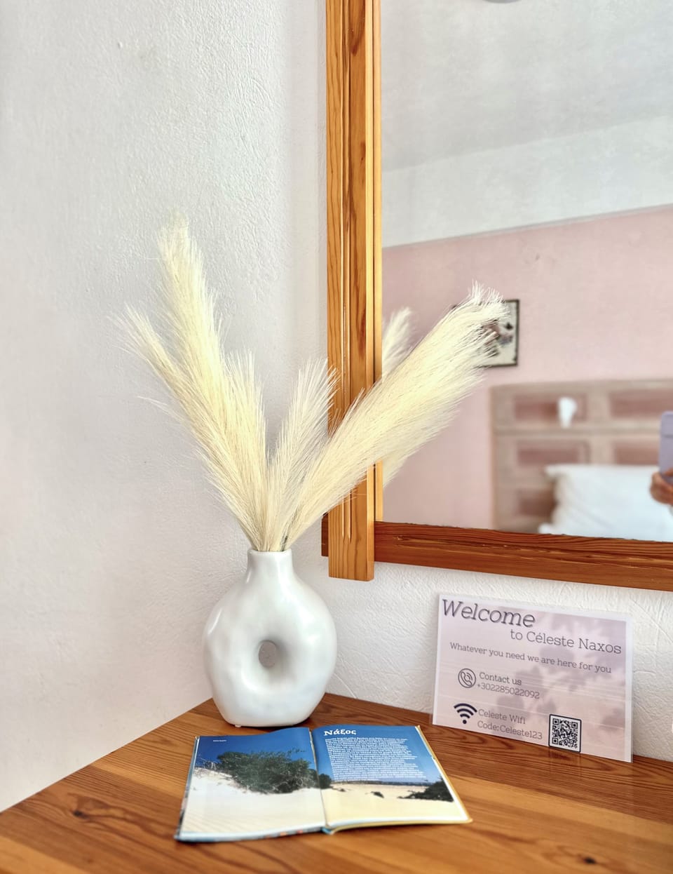 Soundproofing, free WiFi