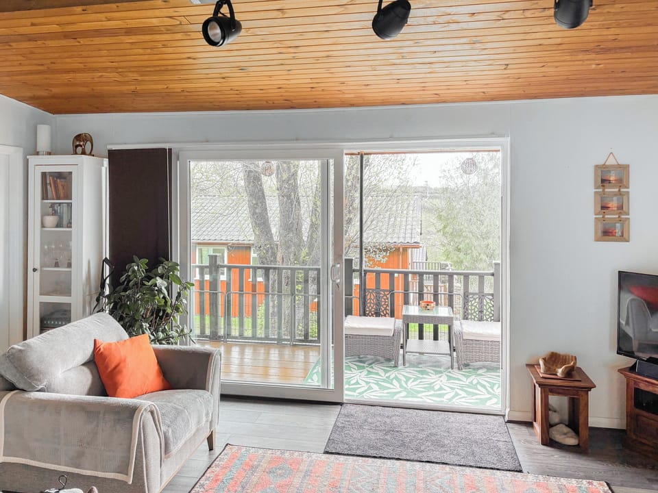 Living room/dining room | Valley View Lodge, Bideford