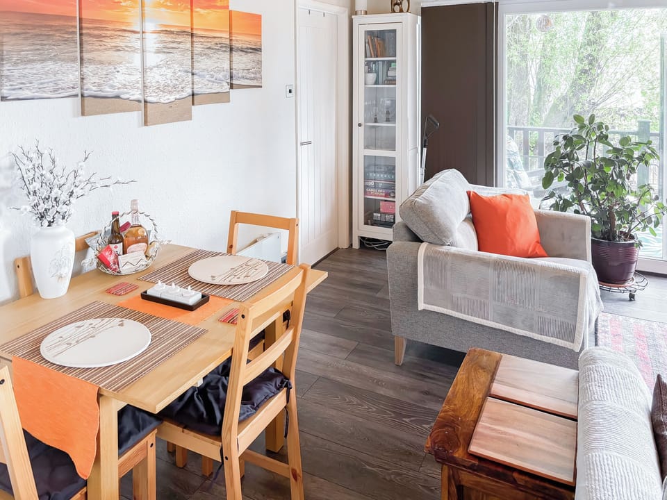 Living room/dining room | Valley View Lodge, Bideford