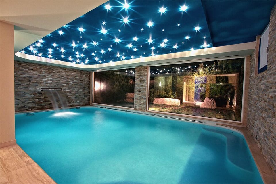 Sauna, steam room