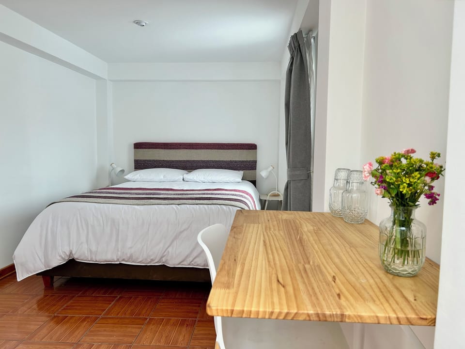 Deluxe Double Room, Mountain View | WiFi (free)