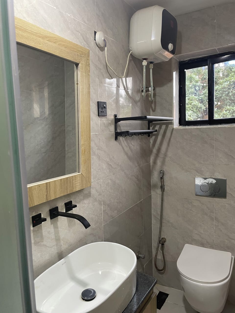 Shower, free toiletries, towels, soap