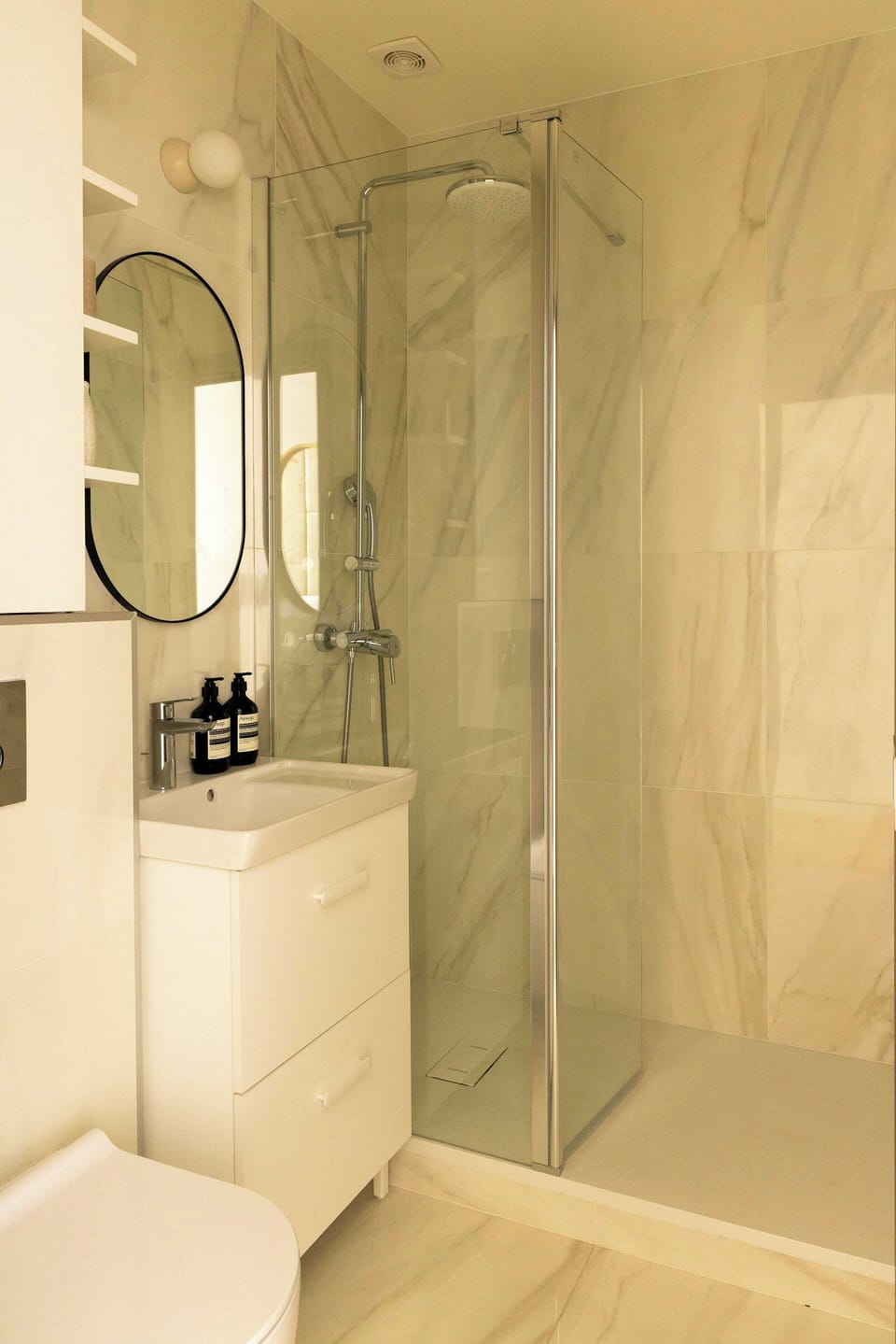 Apartment | Bathroom