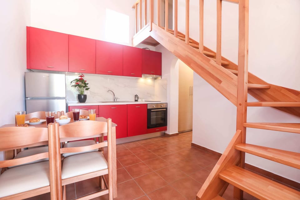 Interior space - Kitchen amenities