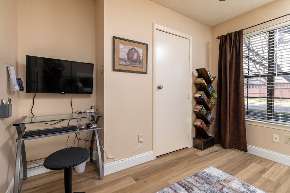 Office w/french doors - pull out queen bed.