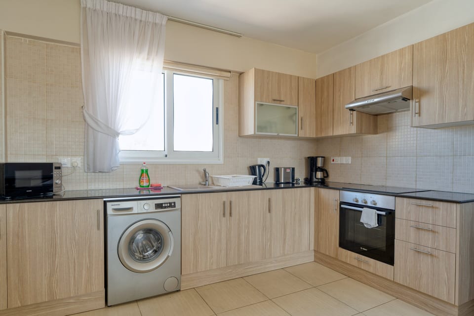 Superior Apartment, Balcony, Pool View | Private kitchen | Highchair
