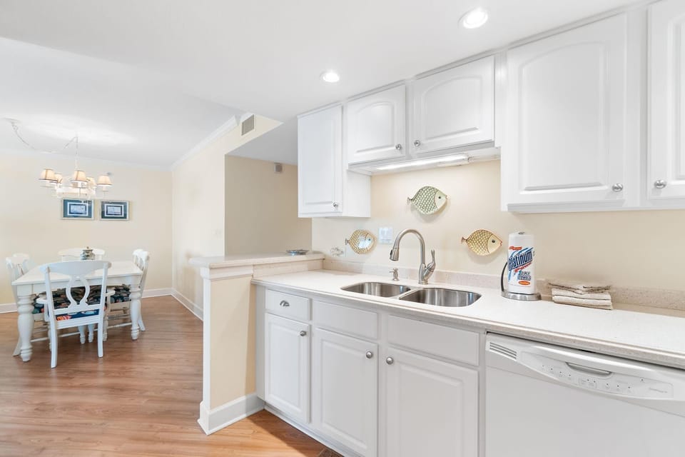 Condo, 1 King Bed with Sofa bed (Perdido Towers East 503) | Private kitchen | Oven, toaster, paper towels