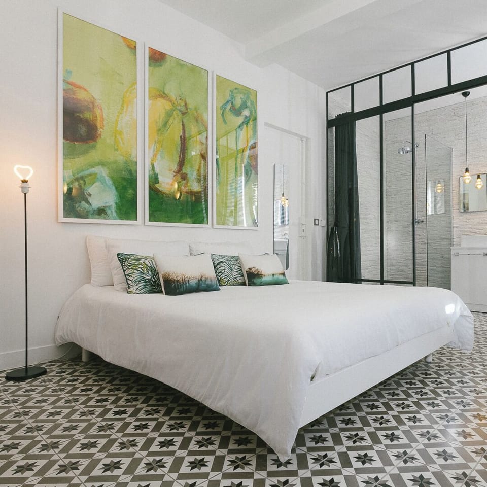 Deluxe Double Room, Garden View | In-room safe, blackout drapes, free WiFi