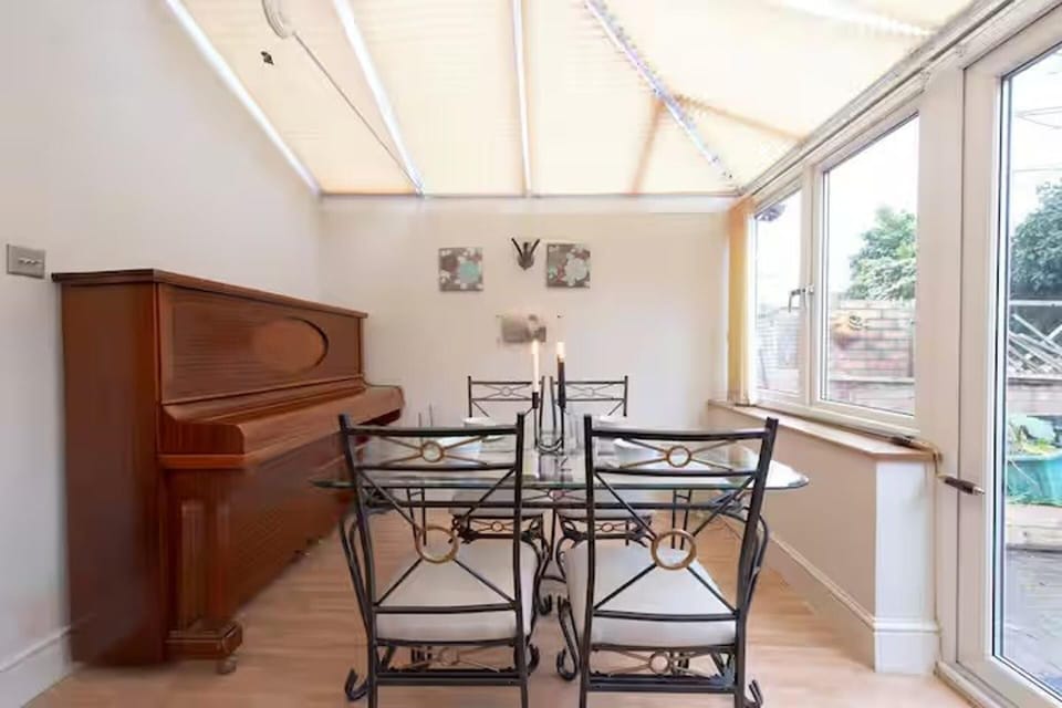 House | Dining