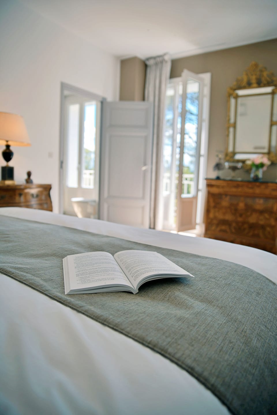 Royal Suite, Balcony, Park View | Blackout drapes, soundproofing, free WiFi