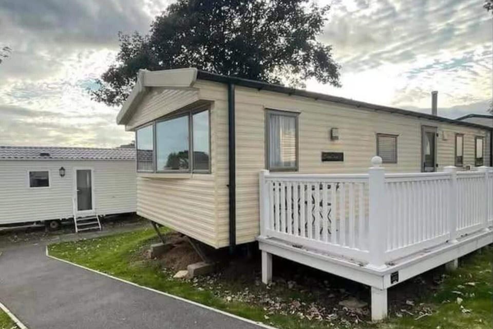 Cabin | Exterior
