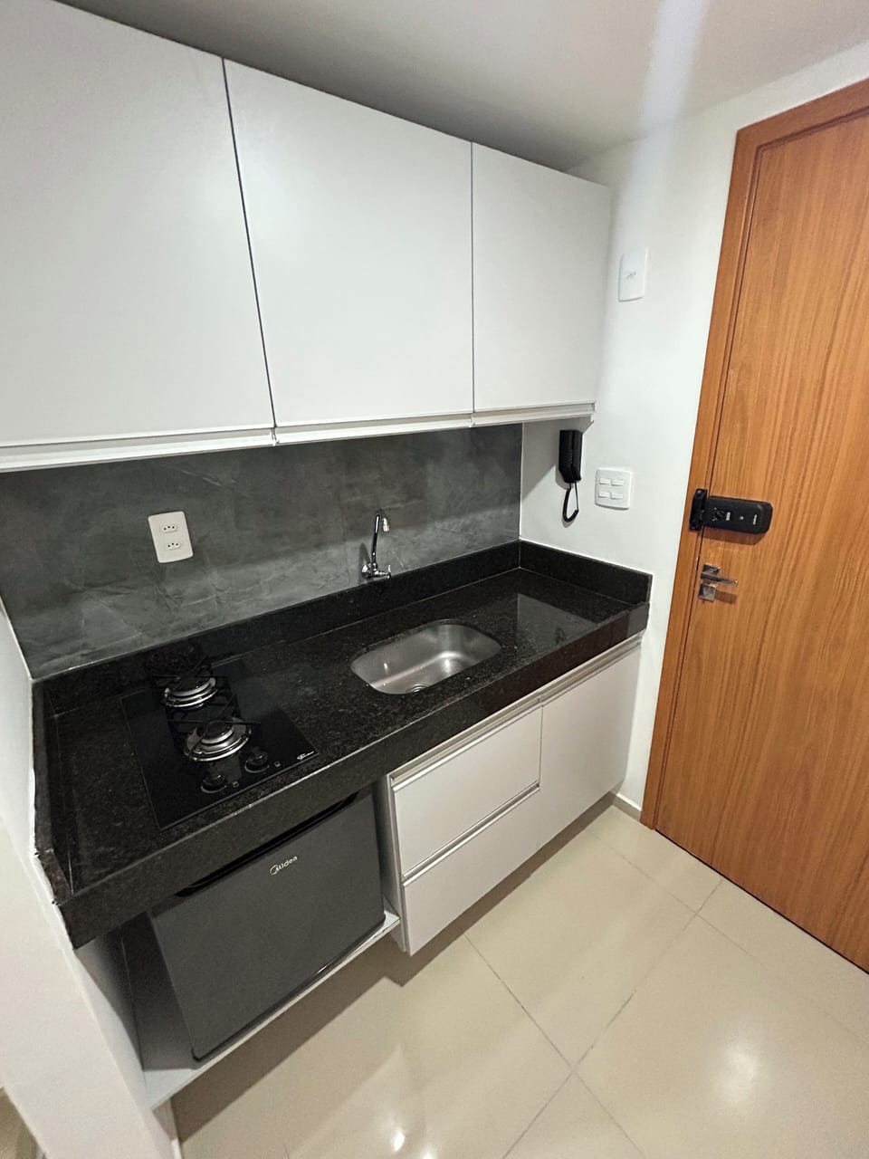 Apartment | Private kitchen | Mini-fridge, microwave, stovetop, blender