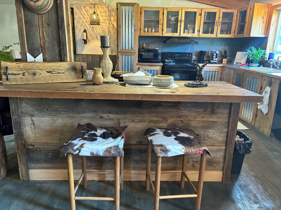 Kitchen bar