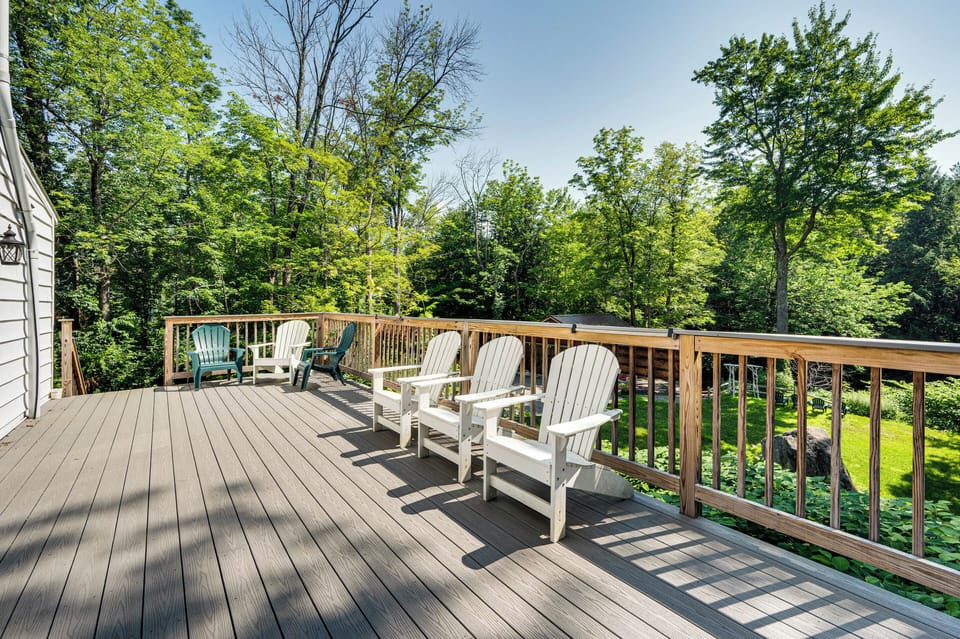 Furnished Deck | Seating | Gas Grill | Private Yard w/ River Access