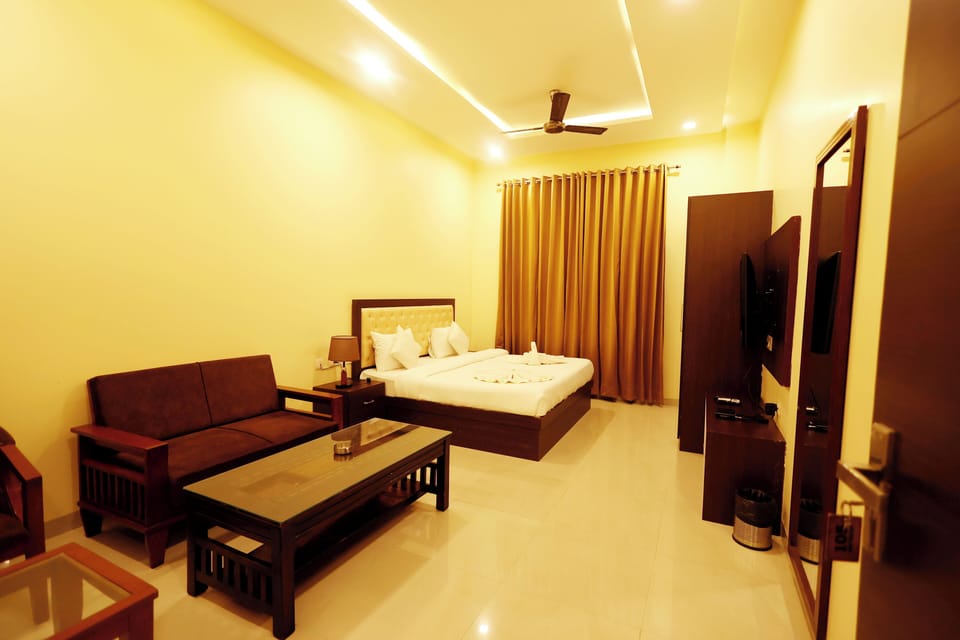 Desk, laptop workspace, free WiFi, bed sheets
