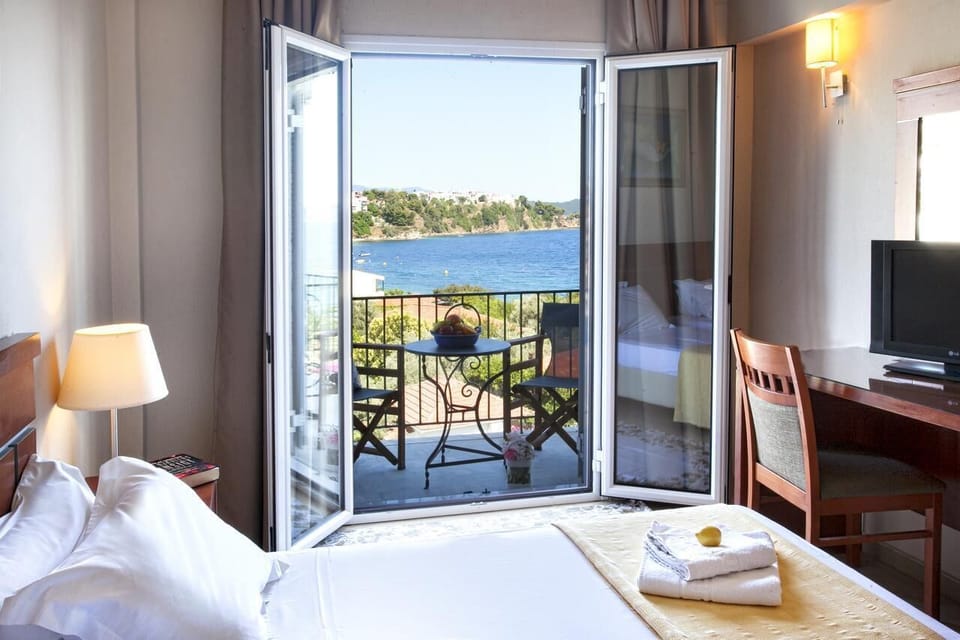 Superior Double Room with Sea View | View from room