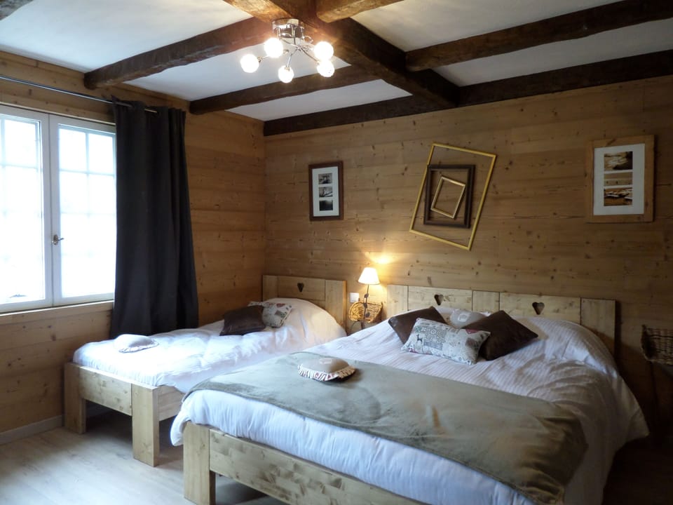Comfort Triple Room, Balcony, Mountain View | Blackout drapes, soundproofing, iron/ironing board, free WiFi
