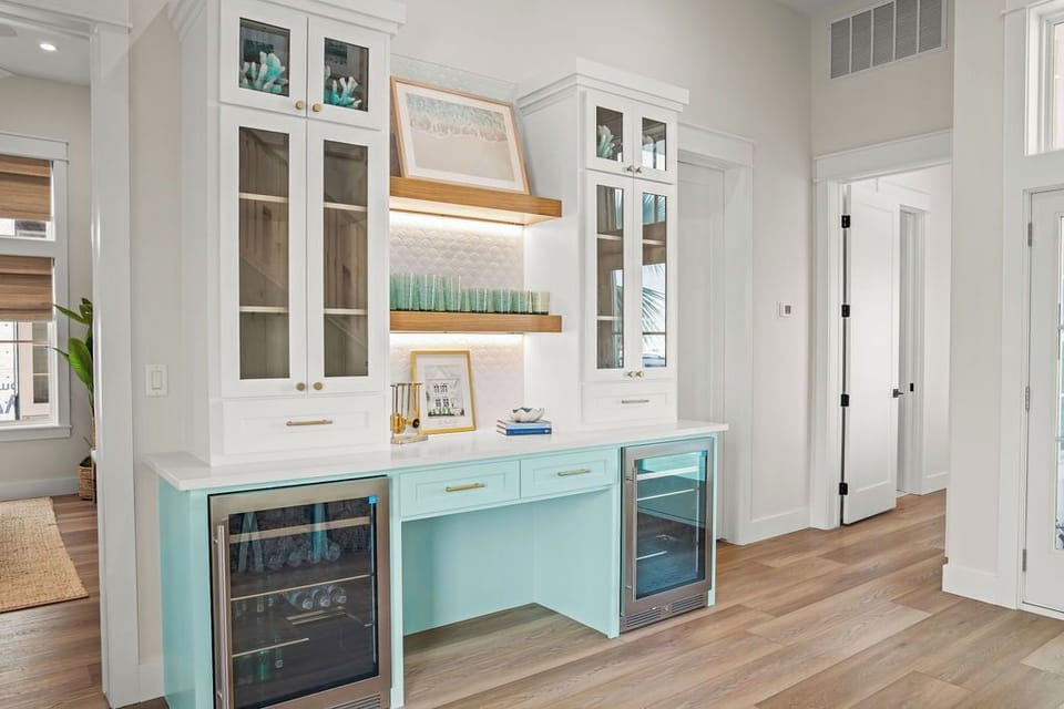 Foyer Beverage Center, 1st Floor
