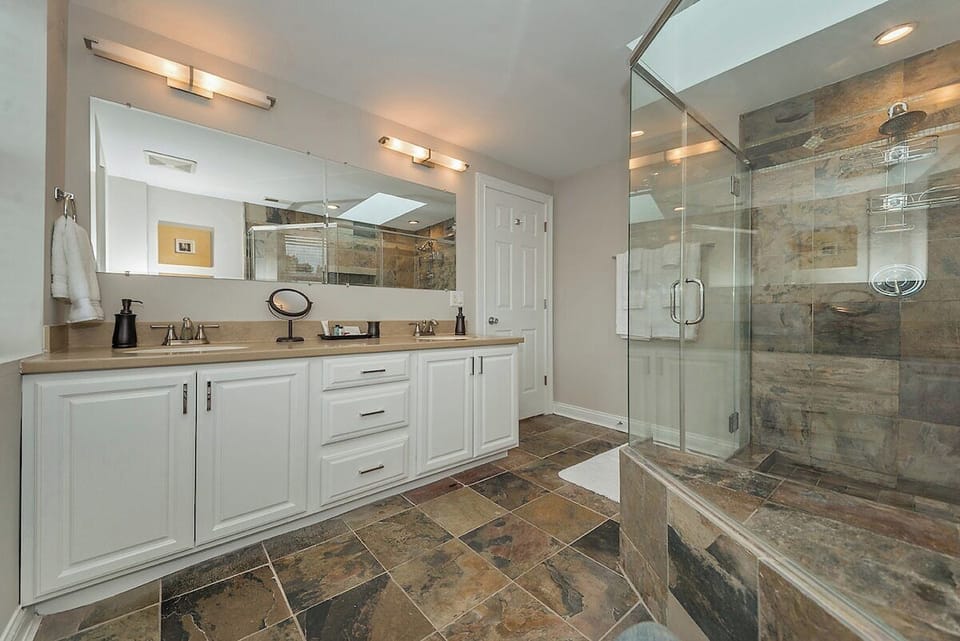 Luxurious Master Bathroom with Walk-in Shower