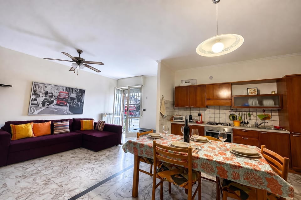 Family Apartment, 1 Bedroom, Balcony, Mountainside (La Pietra sul Mare Apartment with) | Interior