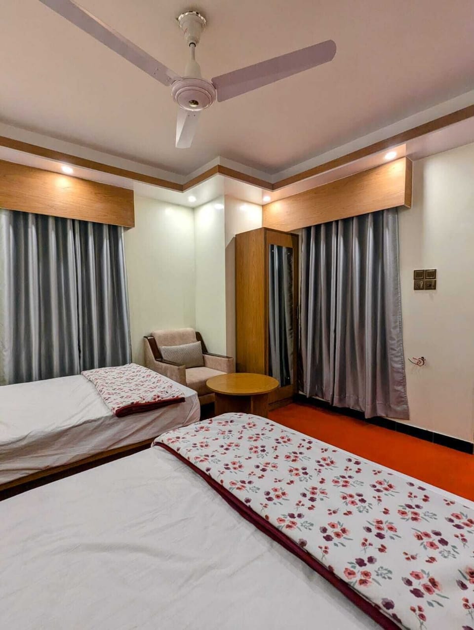 Deluxe Double or Twin Room, City View | In-room safe, desk, laptop workspace, free WiFi