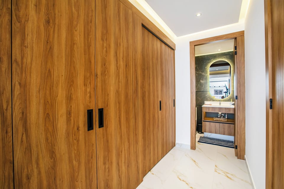 Second closet for guests