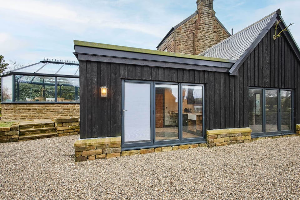 The Churchside Well, Ravenscar - Host & Stay