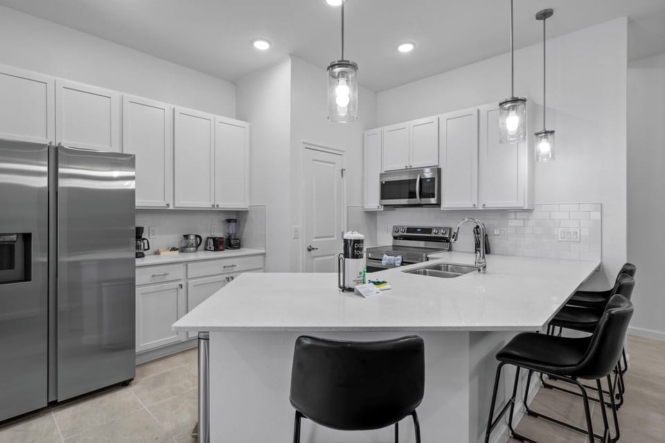 Fully-equipped kitchen