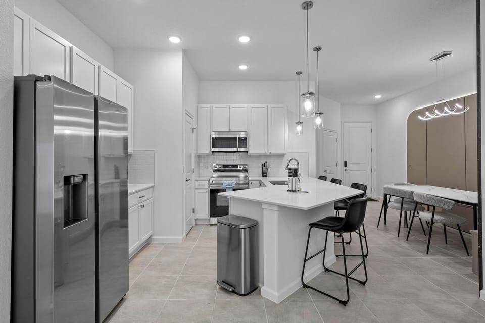 Fully-equipped kitchen